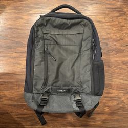 Timbuk2 Authority 17” Pack Deluxe Laptop Travel Backpack Gray/Black