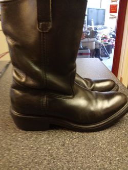 RED WING LOW HEEL COWBOY STYLE WORK OR PLAY BOOTS SIZE 8.5 TO 9