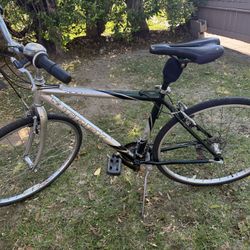  Trek 7100 Multitrack 21 Speed Hybrid Size Medium Bike