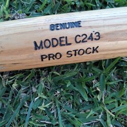 Rawlings Wood Baseball Bat 34 Inch, Used Good Condition 