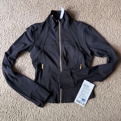 Lululemon Define Jacket Cropped Black/GOLD Size 6