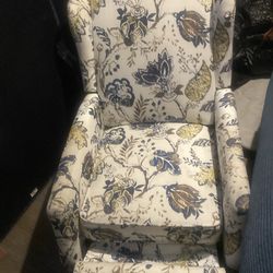 Medium Size Manual recliner