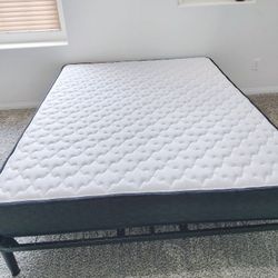 Queen Size Bed 