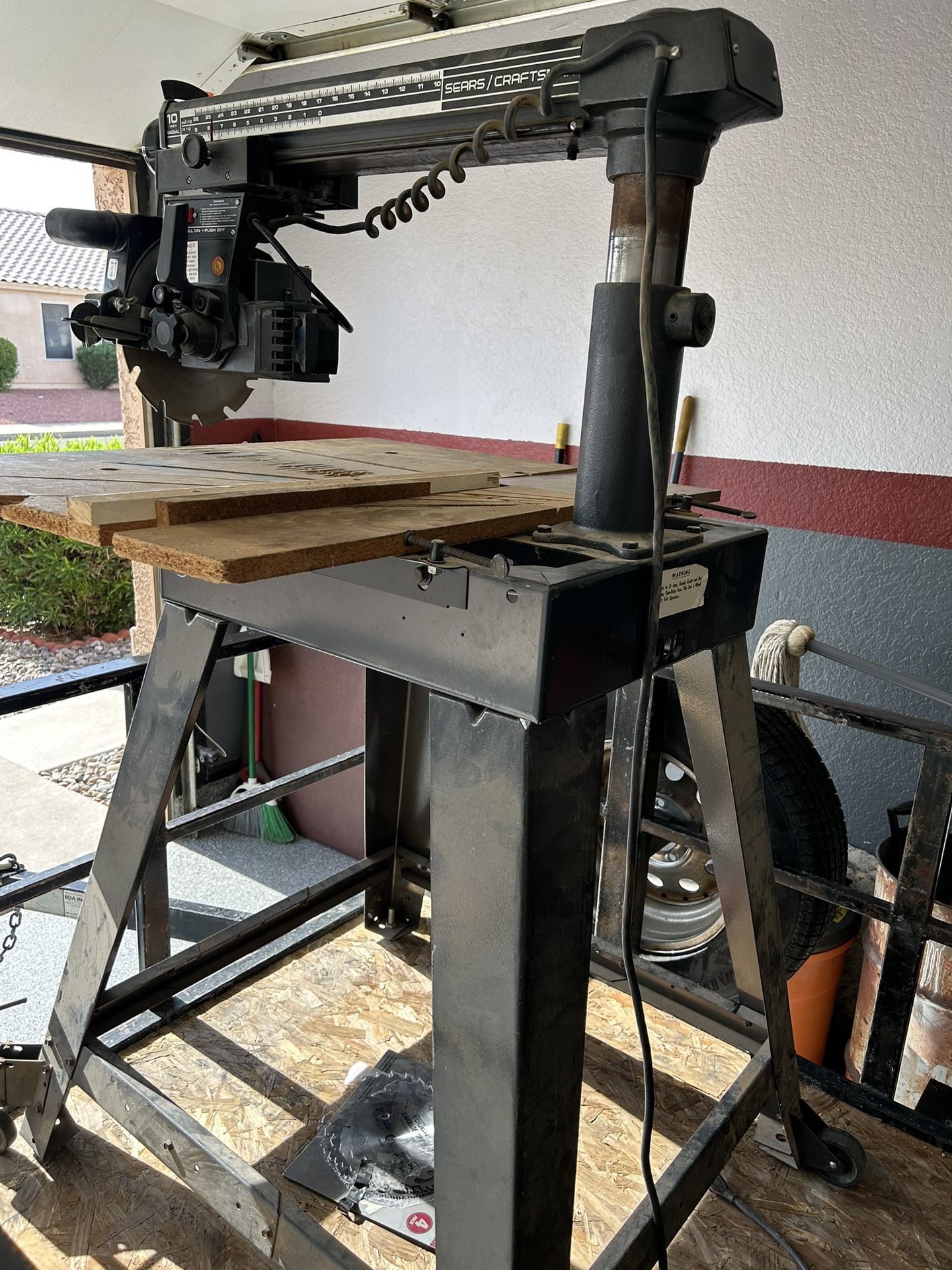 Saw