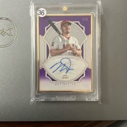Mike Trout On card auto 2/5 Gold Encased 
