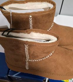Women's Boots Size 9 New