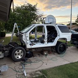 08-13 Chevy Tahoe Chassis And Partial body