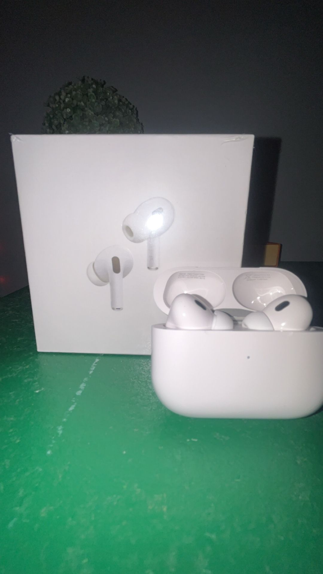 AirPod 2nd Generation With MagSafe Case