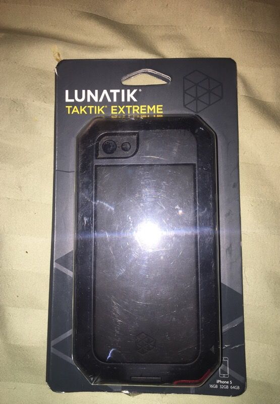 LUNATIK iPhone 5 military grade phone case