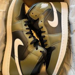 Jordan 1 Olive Green Mid 
