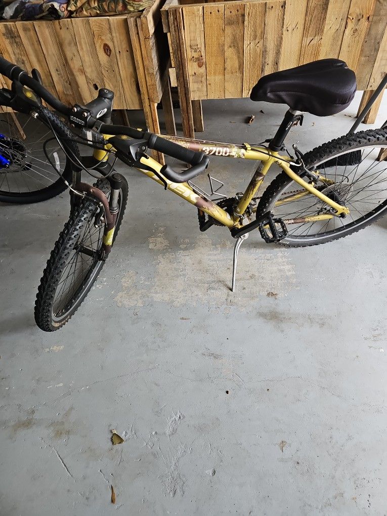 Mountain Bike Trek 3700