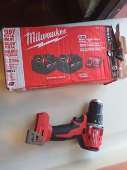 Milwaukee M18 Drill with Starter Kit Box