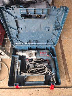 Bosch Heavy Duty Hammer Drill / Model 1199VSR 8.5-Amp 1/2 in.