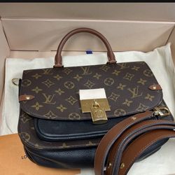 Louis Vuitton Handbags for sale in Scottsdale, Arizona