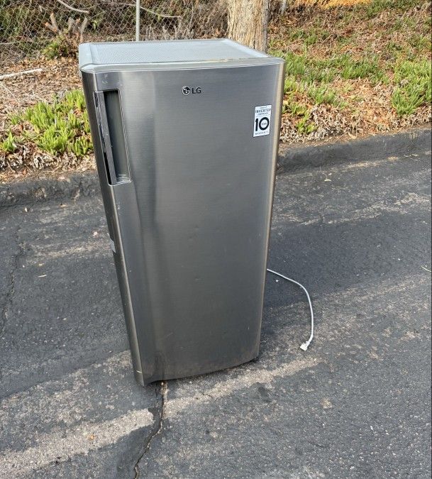 LG Stainless Steel Mini Fridge Refrigerator With Freezer With Delivery