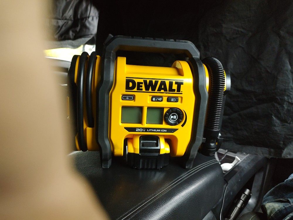 DeWalt Air Compressor 