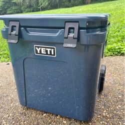 Yeti~48~Wheeled~Roadie~Cooler