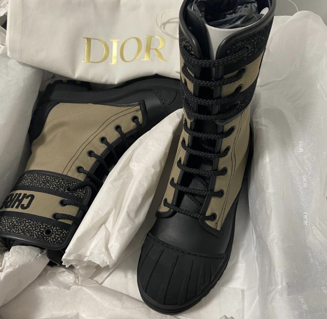 Dior Women's D-major Canvas & Rubber Boot Size 38 for Sale in Sunny Isles  Beach, FL - OfferUp