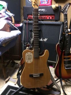 1989 Godin guitar L R Bags