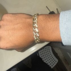 Cuban Link Bracelet 