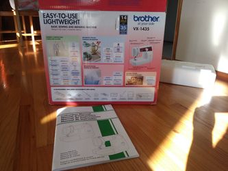 LIKE NEW SEWING MACHINE