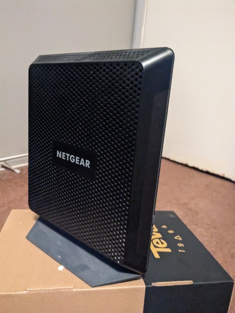 Netgear C7000 V2