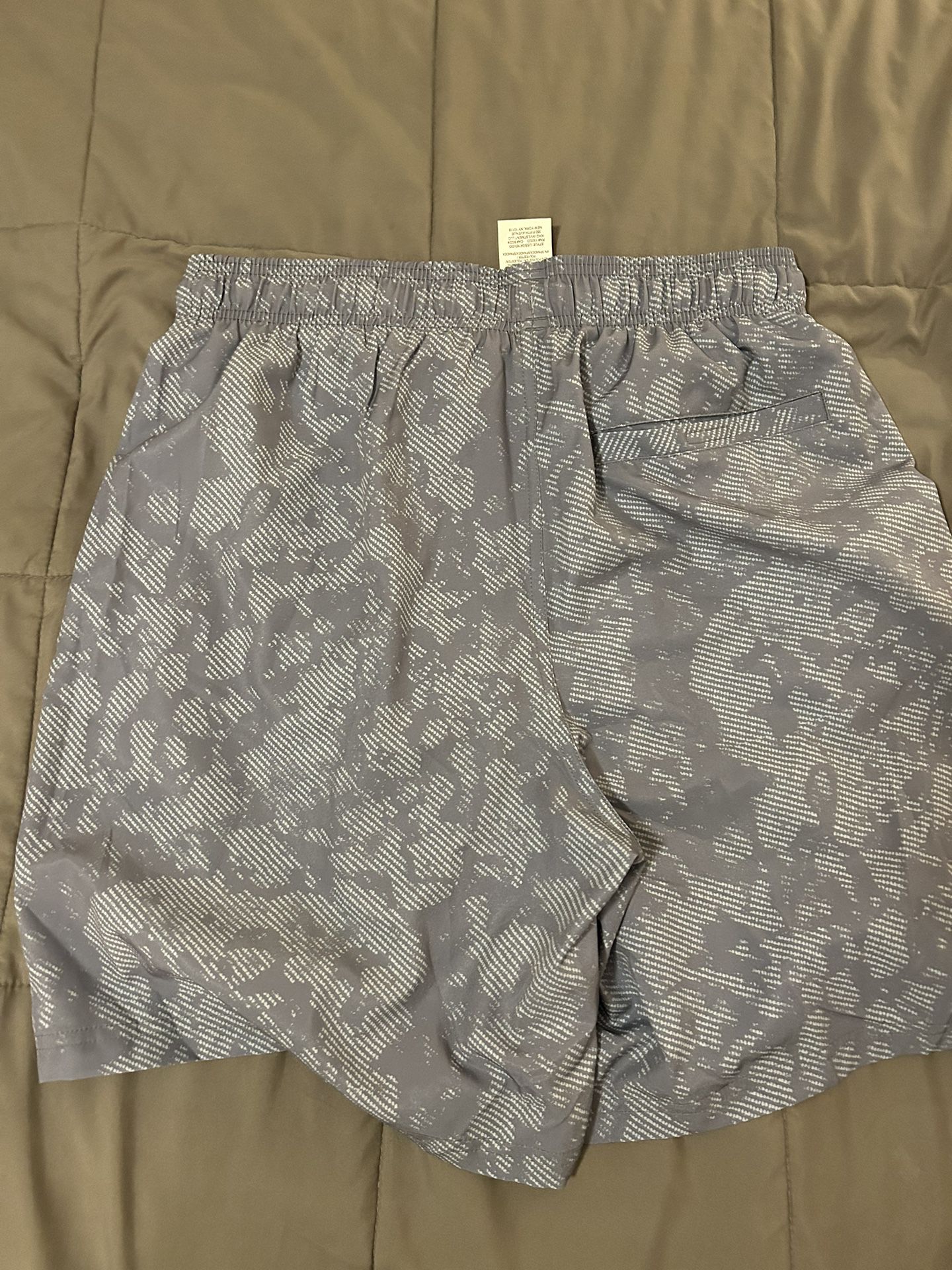 Brand new with tags Mitchell and Ness Orlando Magic Camo shorts size large  for Sale in San Antonio, TX - OfferUp