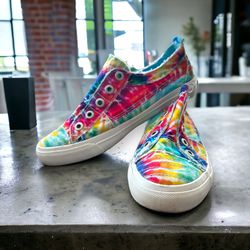 Blowfish Rainbow Tie Dye Fashion Slip On Sneaker Size 8.5