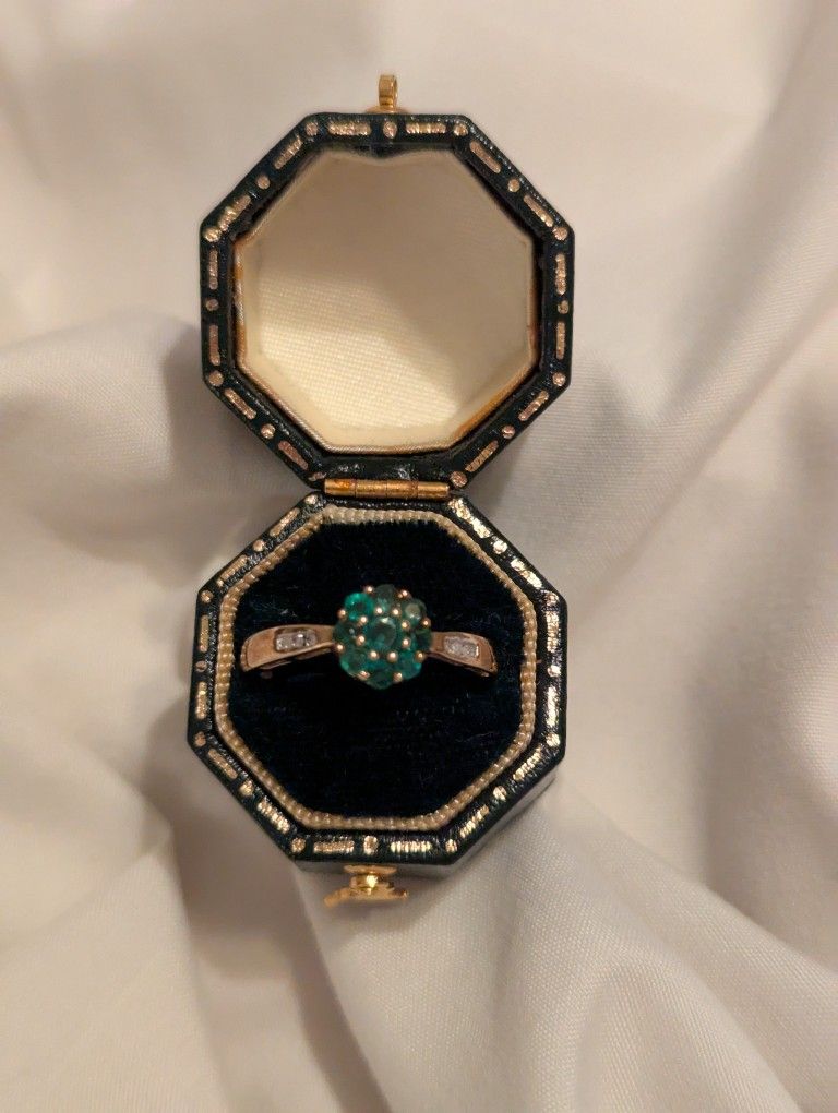 Antique Emerald Ring