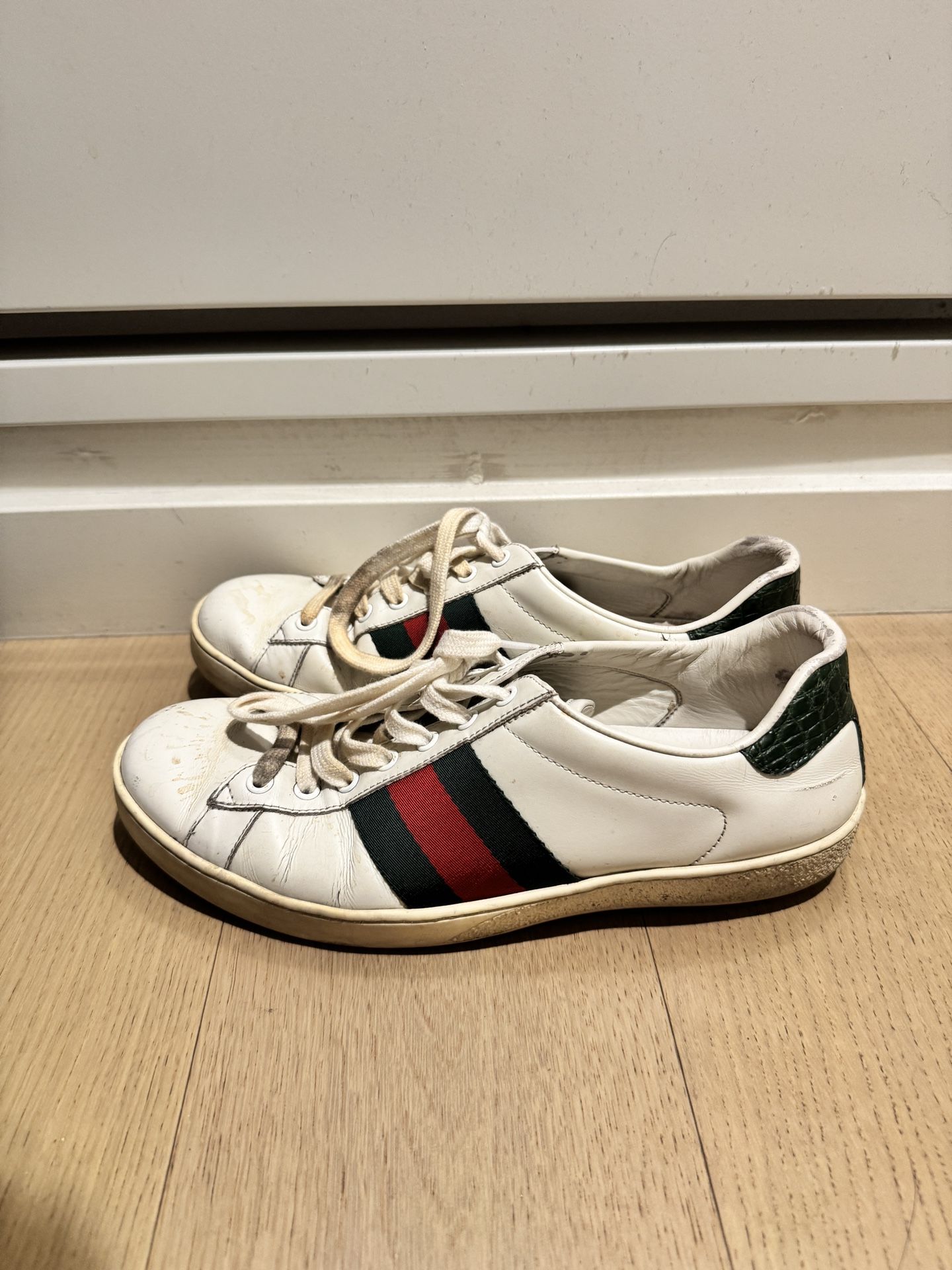 Gucci Leather Sneakers (US size 8.5)