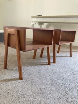 Short wood tables / bedside tables