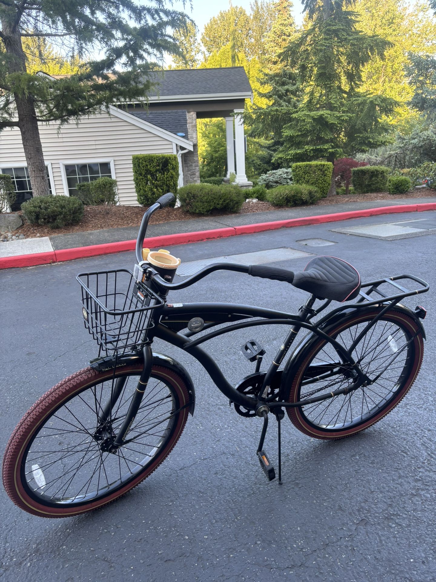 Huffy Nel Lusso Cruiser Bike
