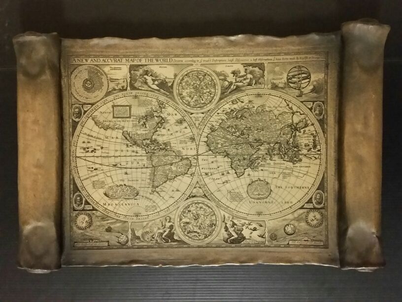 A NEW AND ACCVRAT MAP OF THE WORLD 1626 copy WOODEN Scroll Wall Plaque Art Vintage Antique Large 22.5x15