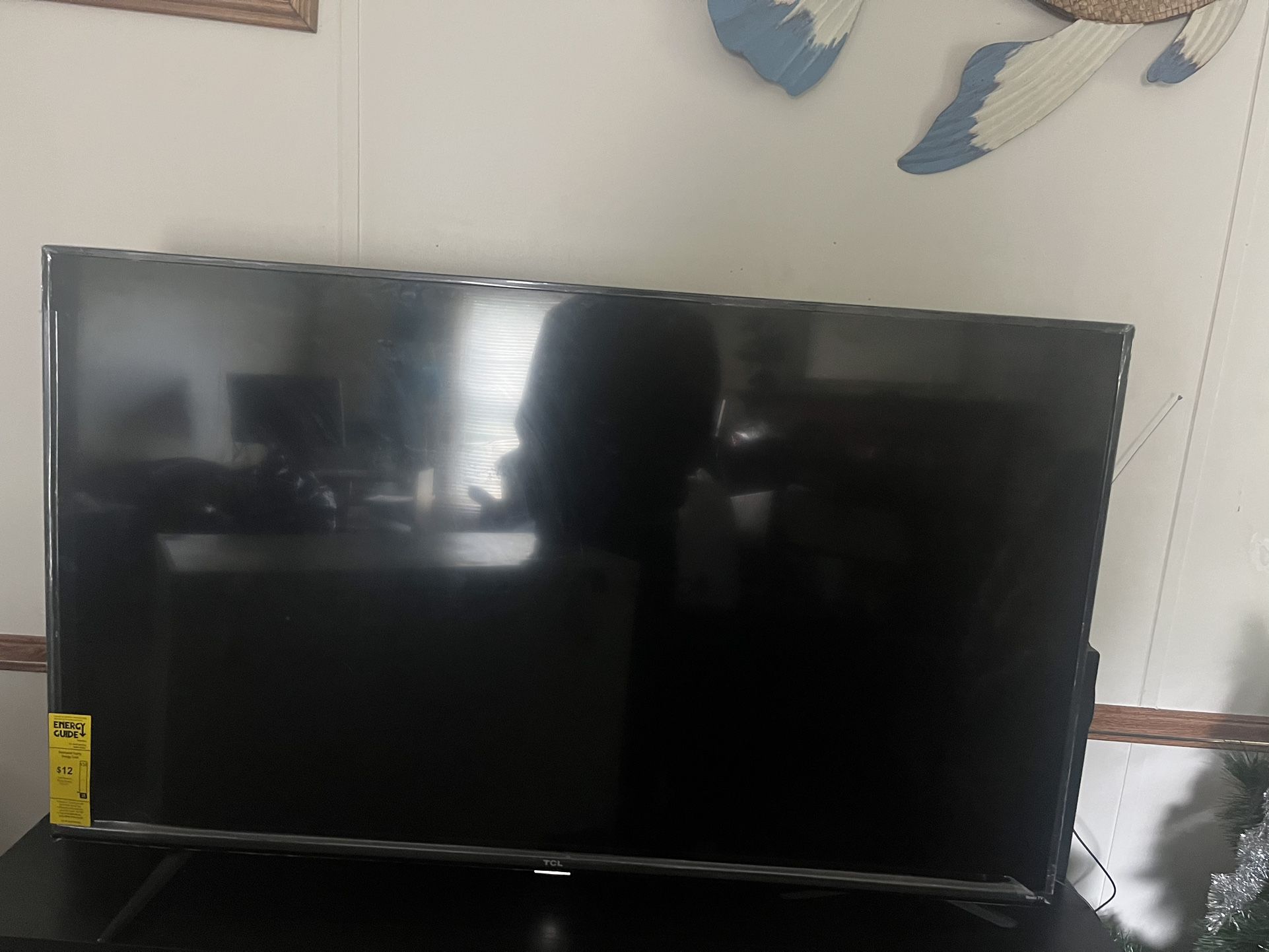 52 Inches TV 