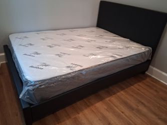 Brand new box queen size black platform bed frame with queen size mattress