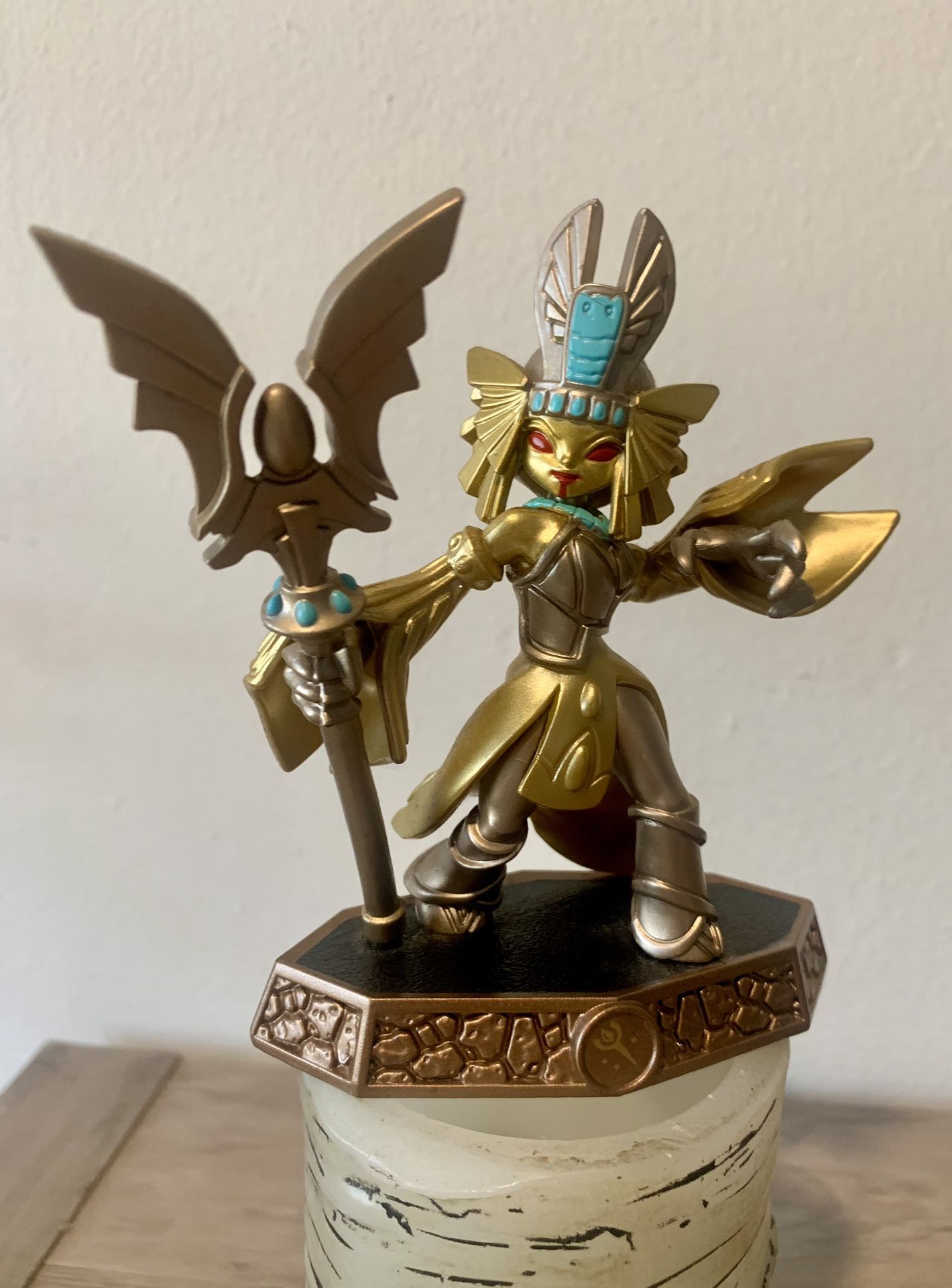 Golden Queen Skylanders Figure
