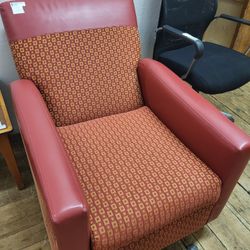 VERY NICE LIKE NEW HOTEL QUALITY RECLINE CHAIRS OVERSIZE FOR CONFORT (HOME59)