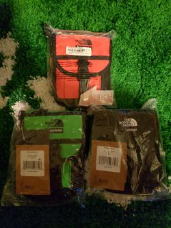 Supreme TNF RTG Utility Pouch