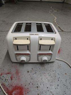 Black & Decker 4-Slice Toaster