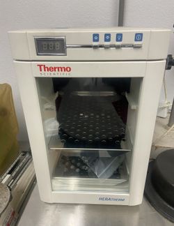 Thermo Scientific Heratherm IMC 18 Compact Microbiological Incubator