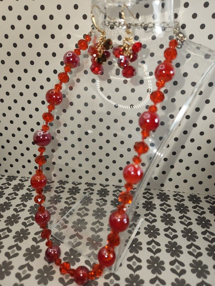 #1519 RED SARDONYX AGATE VINTAGE NECKLACE 10"in & EARRINGS