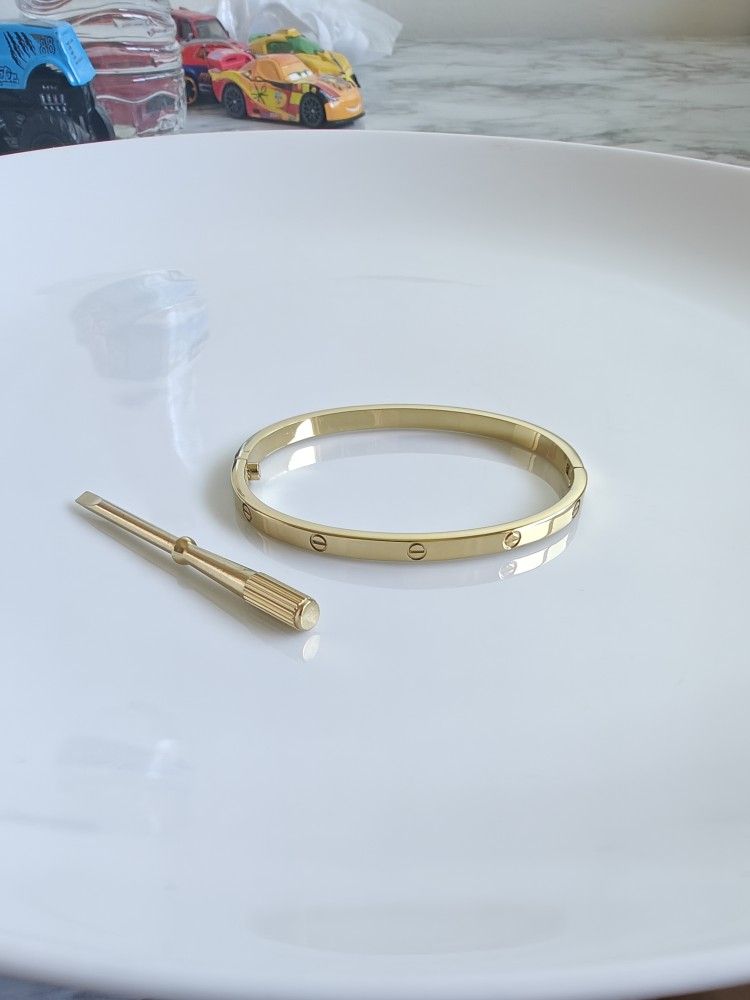 Love Bracelet 4mm Width Unisex 