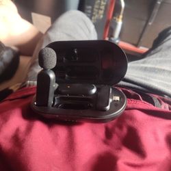 Wireless Microphones 