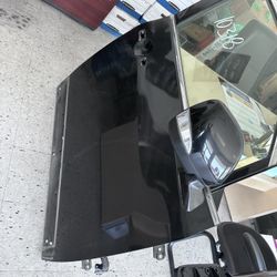 12-17 Nissan Quest Right Side Door