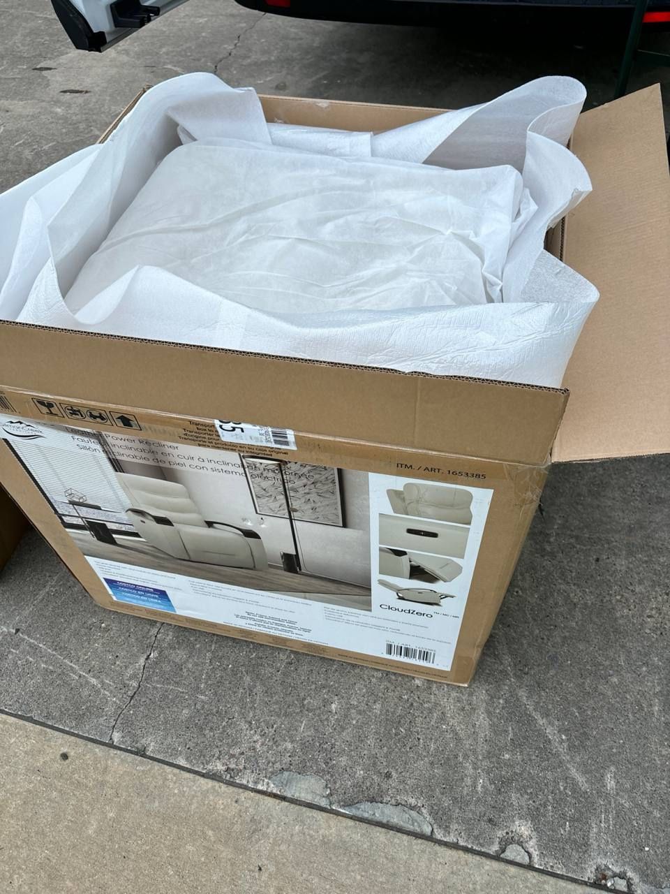 NEW in a box Canmore Leather Power Recliner with Power Headrest