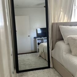Body Sized Mirror