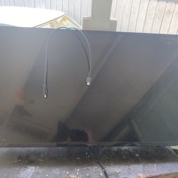 Insignia TV 32 Inches 