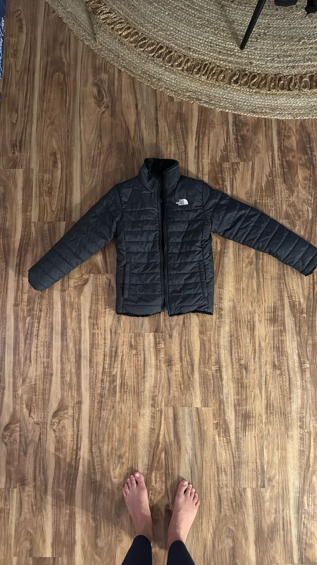 The North Face Girls’ Fully Reversible Jacket – Black (Size Medium
