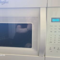 Whirlpool Microwave 