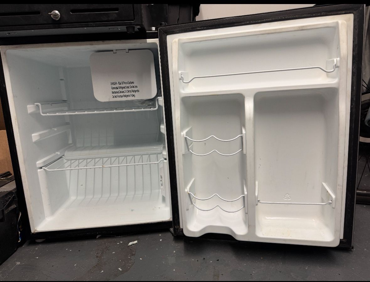 mini fridge, mini freezer